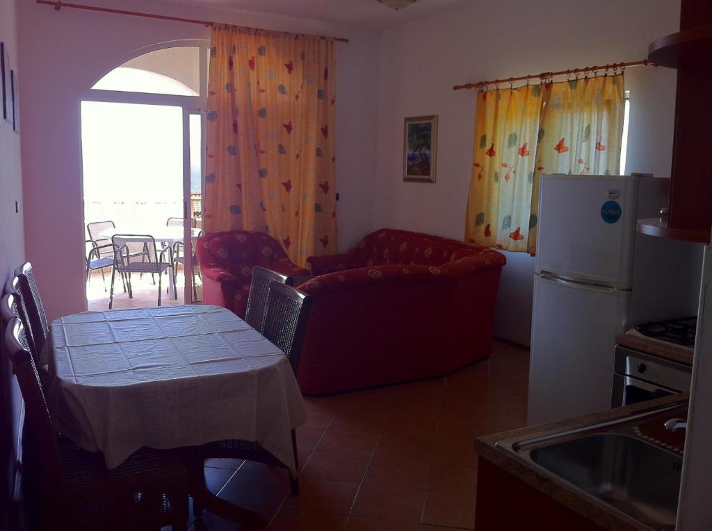 Apartments Vile Holiday Živogošće Habitación foto